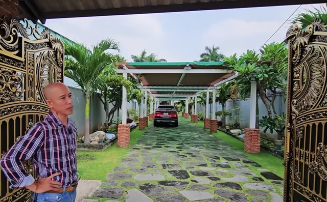 Biệt thự mặt tiền TP.HCM rộng 2300m2 từng thuộc sở hữu của một nữ NSND có tiếng- Ảnh 1. Biệt thự mặt tiền TP.HCM rộng 2300m2 từng thuộc sở hữu của một nữ NSND có tiếng- Ảnh 1.