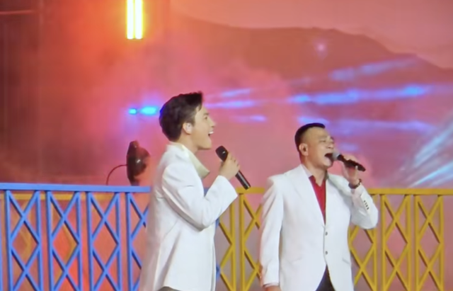 NSND Tự Long có thái độ "10 điểm tuyệt đối" với đàn em kém 19 tuổi- Ảnh 3. NSND Tự Long có thái độ "10 điểm tuyệt đối" với đàn em kém 19 tuổi- Ảnh 3.