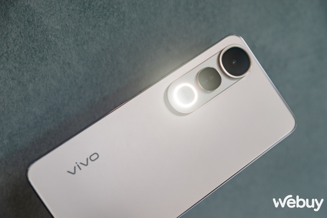 Đẹp thôi chưa đủ, chiếc điện thoại này của vivo có khả năng sạc nhanh nhất trong tầm giá dưới 9 triệu đồng- Ảnh 19. Đẹp thôi chưa đủ, chiếc điện thoại này của vivo có khả năng sạc nhanh nhất trong tầm giá dưới 9 triệu đồng- Ảnh 19.