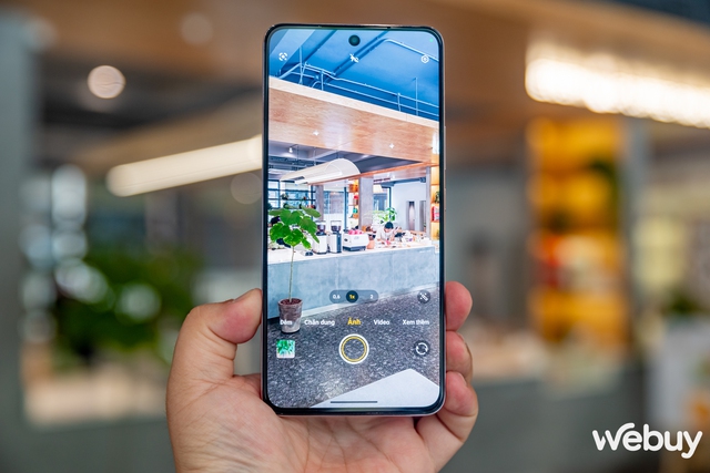 Đẹp thôi chưa đủ, chiếc điện thoại này của vivo có khả năng sạc nhanh nhất trong tầm giá dưới 9 triệu đồng- Ảnh 18. Đẹp thôi chưa đủ, chiếc điện thoại này của vivo có khả năng sạc nhanh nhất trong tầm giá dưới 9 triệu đồng- Ảnh 18.