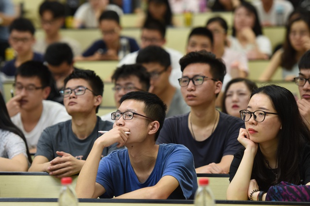 4 kiểu sinh viên nhìn thì "ổn áp" nhưng ra trường dễ hụt hơi- Ảnh 2. 4 kiểu sinh viên nhìn thì "ổn áp" nhưng ra trường dễ hụt hơi- Ảnh 2.