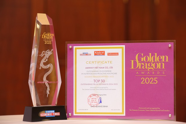 Amway Việt Nam vinh dự được trao tặng giải thưởng Rồng Vàng 2025, hạng mục "Doanh nghiệp có vốn đầu tư nước ngoài (FDI) xuất sắc về dinh dưỡng và chăm sóc sức khỏe chủ động". Amway Việt Nam vinh dự được trao tặng giải thưởng Rồng Vàng 2025, hạng mục "Doanh nghiệp có vốn đầu tư nước ngoài (FDI) xuất sắc về dinh dưỡng và chăm sóc sức khỏe chủ động".