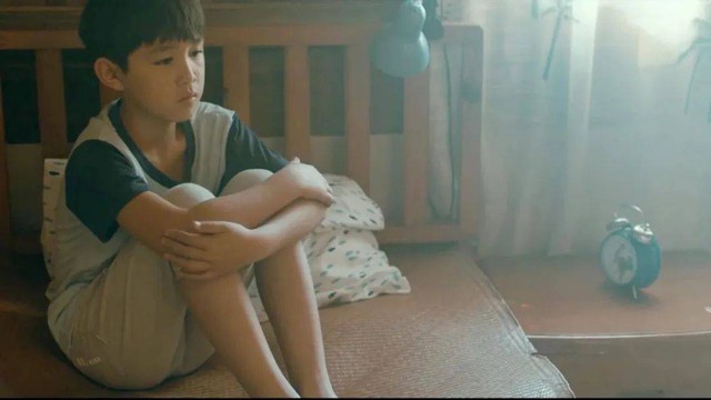 Chụp màn hình dòng tin nhắn của bố rồi đăng lên MXH giữa đêm, nam sinh 17 tuổi khiến cả cõi mạng đồng loạt nói: "Thương em"- Ảnh 2.