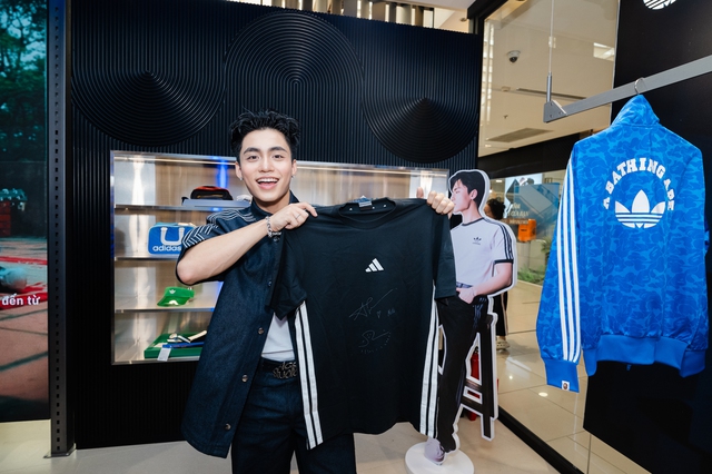 Cận cảnh Brand Center đầu tiên tại Việt Nam của adidas: Mang đậm dấu ấn đường phố Việt- Ảnh 14. Cận cảnh Brand Center đầu tiên tại Việt Nam của adidas: Mang đậm dấu ấn đường phố Việt- Ảnh 14.