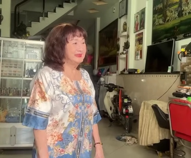 Nữ nghệ sĩ ở nhà to trung tâm TP.HCM, bật khóc vì một điều- Ảnh 2. Nữ nghệ sĩ ở nhà to trung tâm TP.HCM, bật khóc vì một điều- Ảnh 2.