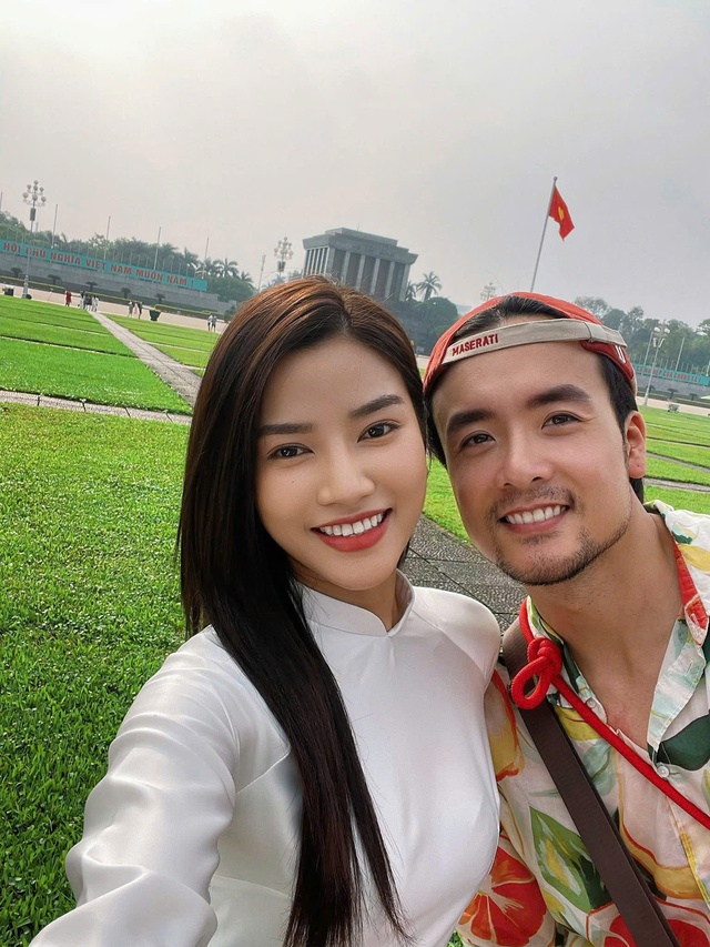 Hoa hậu Thanh Thủy, Hoàng Thuỳ Linh cùng dàn sao mặc áo dài mừng Đại lễ 30/4- Ảnh 7. Hoa hậu Thanh Thủy, Hoàng Thuỳ Linh cùng dàn sao mặc áo dài mừng Đại lễ 30/4- Ảnh 7.