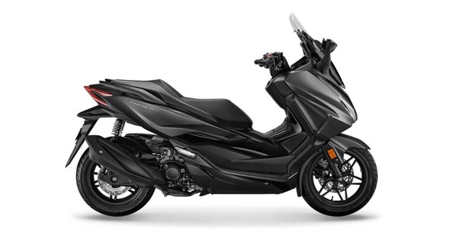 Honda cho ra mắt mẫu xe tay ga cao cấp hơn cả Honda SH, được trang bị nhiều tính năng 'khủng' với động cơ siêu mạnh- Ảnh 9. Honda cho ra mắt mẫu xe tay ga cao cấp hơn cả Honda SH, được trang bị nhiều tính năng 'khủng' với động cơ siêu mạnh- Ảnh 9.