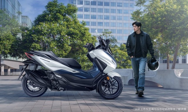 Honda cho ra mắt mẫu xe tay ga cao cấp hơn cả Honda SH, được trang bị nhiều tính năng 'khủng' với động cơ siêu mạnh- Ảnh 2. Honda cho ra mắt mẫu xe tay ga cao cấp hơn cả Honda SH, được trang bị nhiều tính năng 'khủng' với động cơ siêu mạnh- Ảnh 2.