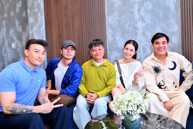 Nam nghệ sĩ sở hữu biệt thự mặt tiền ở TP.HCM, mua thêm 2 căn nhà mới ở Đồng Nai làm hồi môn cho con- Ảnh 1. Nam nghệ sĩ sở hữu biệt thự mặt tiền ở TP.HCM, mua thêm 2 căn nhà mới ở Đồng Nai làm hồi môn cho con- Ảnh 1.
