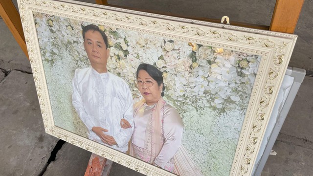 Vợ chồng ôm chặt nhau dưới lớp bê tông vỡ, những đứa trẻ mất cả bố lẫn mẹ: Myanmar oằn mình giữa tiếng khóc nghẹn và những cái chết không lời từ biệt- Ảnh 6.