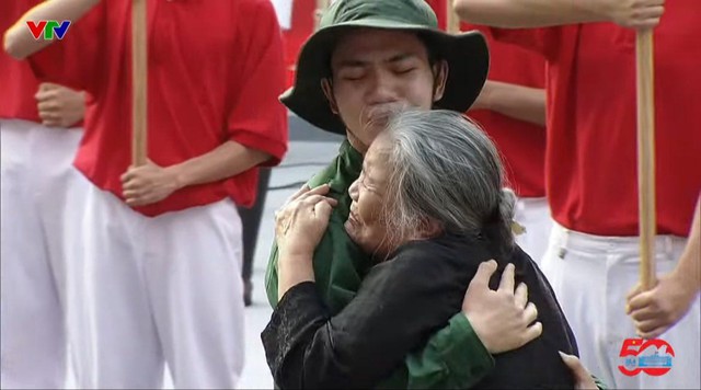 "Còn sống được đến hôm nay là may lắm rồi con ơi, lời mẹ làm tim tôi thắt lại"- Ảnh 3. "Còn sống được đến hôm nay là may lắm rồi con ơi, lời mẹ làm tim tôi thắt lại"- Ảnh 3.