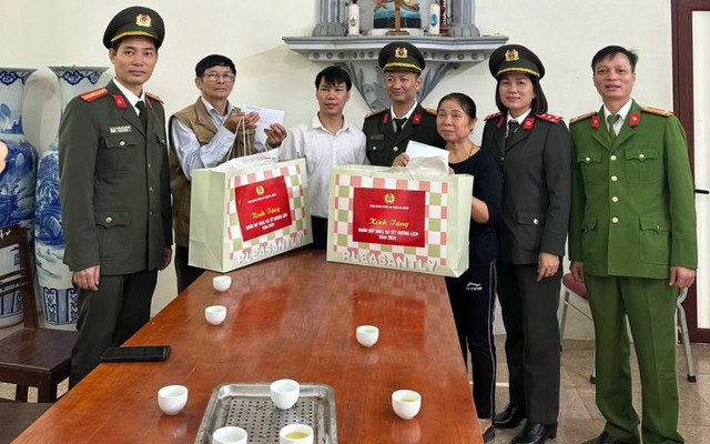 Nâng cao hiệu quả tuyên truyền, phổ biến, giáo dục pháp luật về phòng, chống ma túy trên địa bàn phường Văn Quán, thành phố Hà Nội
- Ảnh 2.