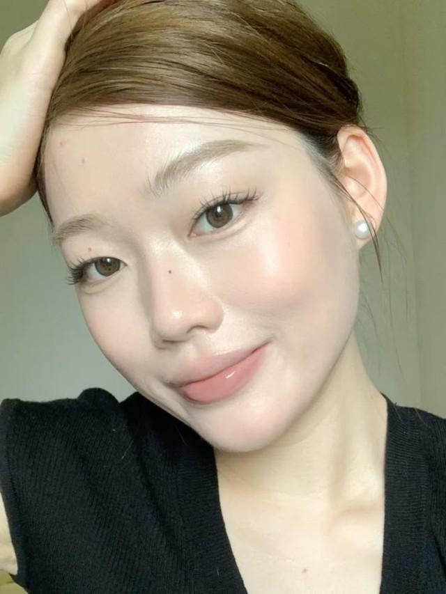 Nếp nhăn chạy mất dép chỉ với 5 thói quen nghe là muốn áp dụng!- Ảnh 2. Nếp nhăn chạy mất dép chỉ với 5 thói quen nghe là muốn áp dụng!- Ảnh 2.