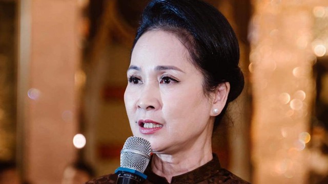 Nữ NSND cả nước biết mặt: "Gọi tôi là nghệ sĩ này nghệ sĩ kia, tôi nghe mà thấy xấu hổ"- Ảnh 2. Nữ NSND cả nước biết mặt: "Gọi tôi là nghệ sĩ này nghệ sĩ kia, tôi nghe mà thấy xấu hổ"- Ảnh 2.