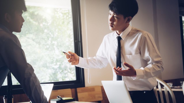 Cầm bằng Thạc sĩ trong tay nhưng vẫn bị đánh giá là “kém cạnh tranh” trên thị trường lao động, tìm việc khắp nơi, nghe DeepSeek phân tích tôi “vỡ lẽ”: Phí thời gian vô ích- Ảnh 2. Cầm bằng Thạc sĩ trong tay nhưng vẫn bị đánh giá là “kém cạnh tranh” trên thị trường lao động, tìm việc khắp nơi, nghe DeepSeek phân tích tôi “vỡ lẽ”: Phí thời gian vô ích- Ảnh 2.