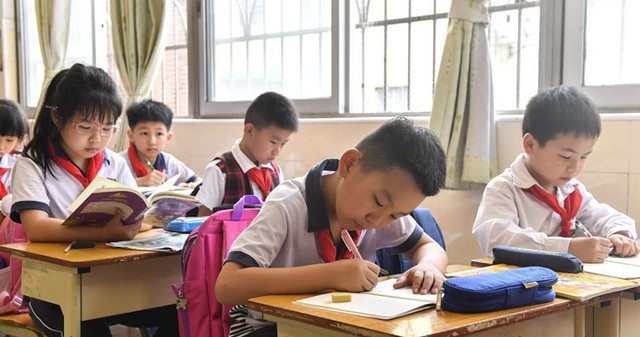 B&agrave;i tập viral khắp c&otilde;i mạng chỉ với 1 c&acirc;u trả lời của học sinh: C&oacute; g&igrave; sai sai ở đ&acirc;y!- Ảnh 2.