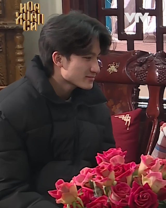 Hot boy sở hữu visual cực phẩm g&acirc;y sốt: Em trai ca sĩ đ&igrave;nh đ&aacute;m showbiz, nhan sắc chiều cao như t&agrave;i tử!- Ảnh 3.