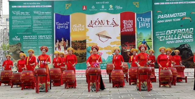 Nón lá - Vietnam Festival 2025: Hành trình trải nghiệm nghệ thuật trên di sản- Ảnh 1. Nón lá - Vietnam Festival 2025: Hành trình trải nghiệm nghệ thuật trên di sản- Ảnh 1.