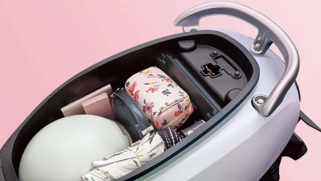 SYM ra mắt mẫu xe tay ga ho&agrave;n to&agrave;n mới, ngoại h&igrave;nh cực dễ thương, thực dụng nhưng lại g&acirc;y tranh c&atilde;i v&igrave; c&aacute;i t&ecirc;n kỳ quặc- Ảnh 5.