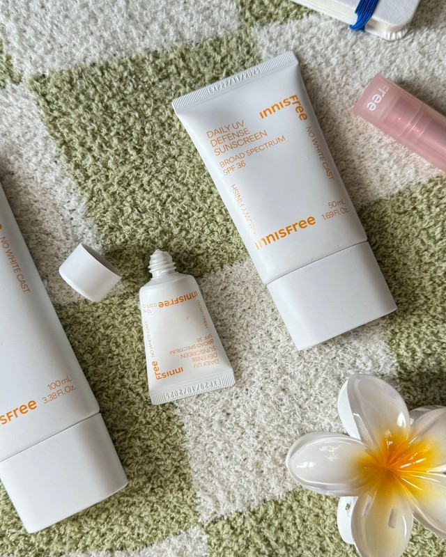5 lọ kem chống nắng hóa học mỏng nhẹ, dễ bôi dành cho người không thích kem chống nắng vật lý- Ảnh 2. 5 lọ kem chống nắng hóa học mỏng nhẹ, dễ bôi dành cho người không thích kem chống nắng vật lý- Ảnh 2.