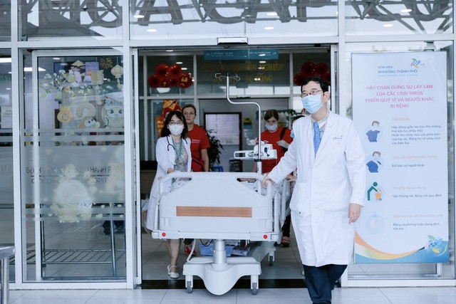 Bệnh viện Nhi Đồng Thành Phố và cuộc chiến giành lại sự sống cho bệnh nhi quốc tế
- Ảnh 2. Bệnh viện Nhi Đồng Thành Phố và cuộc chiến giành lại sự sống cho bệnh nhi quốc tế
- Ảnh 2.