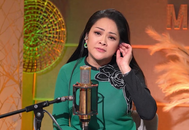 Con gái nuôi Phi Nhung nói một câu, Như Quỳnh: "Trời ơi, con đừng làm cô giật mình"- Ảnh 1. Con gái nuôi Phi Nhung nói một câu, Như Quỳnh: "Trời ơi, con đừng làm cô giật mình"- Ảnh 1.