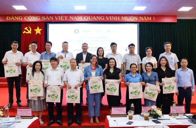 Vì một hành tinh xanh và Giáo dục AI – Kiến tạo tương lai- Ảnh 2. Vì một hành tinh xanh và Giáo dục AI – Kiến tạo tương lai- Ảnh 2.