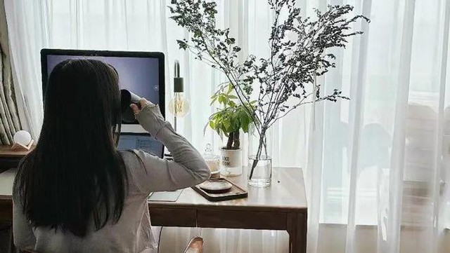 Muốn tiết kiệm được nhiều tiền hơn, bạn hãy thay đổi 4 thói quen xấu này!- Ảnh 1. Muốn tiết kiệm được nhiều tiền hơn, bạn hãy thay đổi 4 thói quen xấu này!- Ảnh 1.