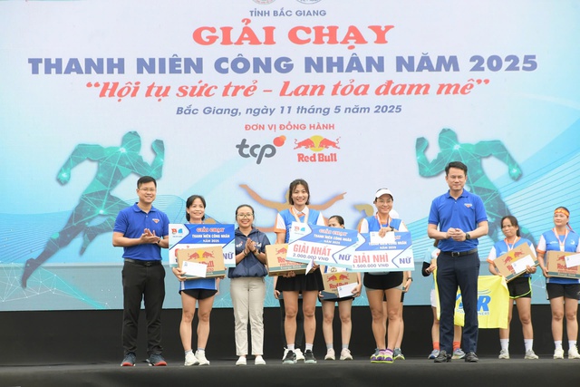 Sôi động Ngày hội “Thanh niên công nhân – Lan tỏa năng lượng tích cực” - Ảnh 3. Sôi động Ngày hội “Thanh niên công nhân – Lan tỏa năng lượng tích cực” - Ảnh 3.