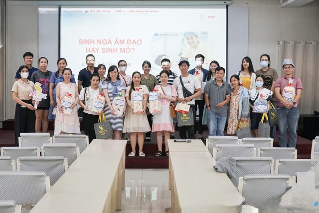 Lớp học tiền sản cuối tuần tại Bệnh viện Phụ sản MêKông: Ấm áp, thiết thực và tràn đầy yêu thương giữa ngày mưa lớn- Ảnh 5. Lớp học tiền sản cuối tuần tại Bệnh viện Phụ sản MêKông: Ấm áp, thiết thực và tràn đầy yêu thương giữa ngày mưa lớn- Ảnh 5.