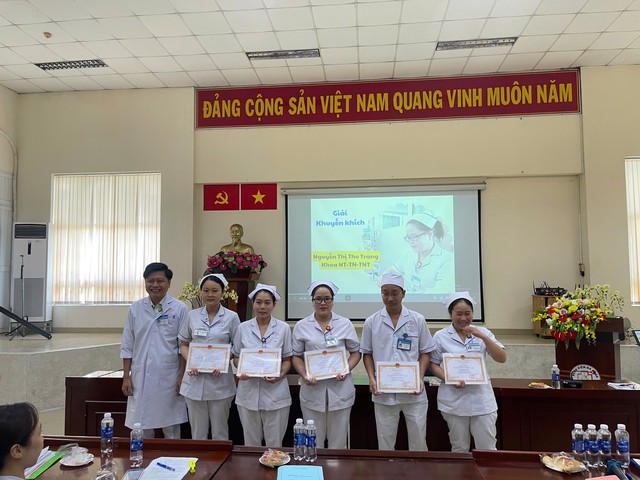 Bệnh viện Quận Bình Tân tổ chức thành công Hội thi Đánh giá năng lực Điều dưỡng – Hộ sinh – Kỹ thuật y 2025- Ảnh 5. Bệnh viện Quận Bình Tân tổ chức thành công Hội thi Đánh giá năng lực Điều dưỡng – Hộ sinh – Kỹ thuật y 2025- Ảnh 5.