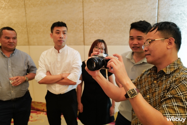 Sếp lớn hãng máy ảnh Olympus: “Xin lỗi vì chúng tôi quay trở lại Việt Nam muộn”- Ảnh 6.