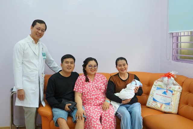 Bệnh viện Phụ sản MêKông cấp cứu thành công ca sản giật kèm nhau bong non: Cứu sống cả mẹ và bé trong tích tắc - Ảnh 1. Bệnh viện Phụ sản MêKông cấp cứu thành công ca sản giật kèm nhau bong non: Cứu sống cả mẹ và bé trong tích tắc - Ảnh 1.