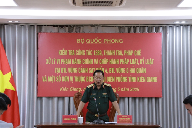 Đoàn công tác Ban Chỉ đạo 1389 Bộ Quốc phòng kiểm tra BTL Vùng Cảnh sát biển 4 các đơn vị đóng quân trên địa bàn Tây Nam Bộ- Ảnh 6. Đoàn công tác Ban Chỉ đạo 1389 Bộ Quốc phòng kiểm tra BTL Vùng Cảnh sát biển 4 các đơn vị đóng quân trên địa bàn Tây Nam Bộ- Ảnh 6.
