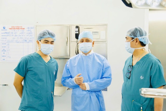 Khít hàm – Rào cản bất ngờ trong phòng mổ- Ảnh 5. Khít hàm – Rào cản bất ngờ trong phòng mổ- Ảnh 5.