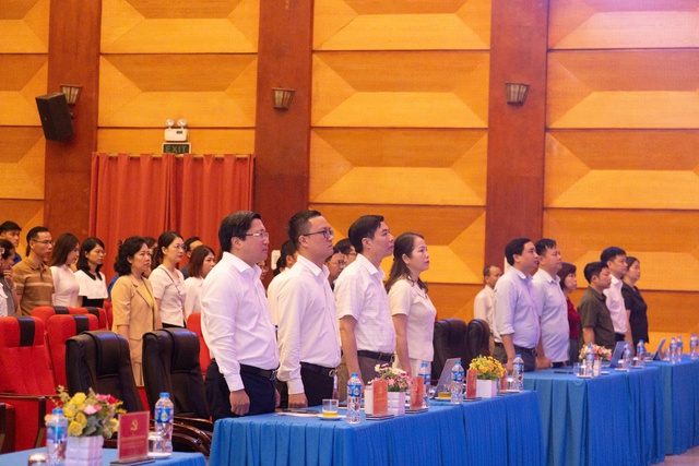 Hội nghị tuyên dương điển hình tiêu biểu trong học tập và làm theo tư tưởng, đạo đức, phong cách Hồ Chí Minh- Ảnh 1. Hội nghị tuyên dương điển hình tiêu biểu trong học tập và làm theo tư tưởng, đạo đức, phong cách Hồ Chí Minh- Ảnh 1.