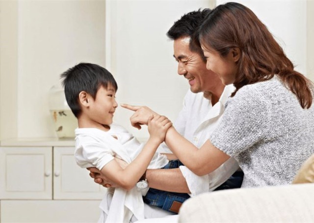 Cặp đôi cha mẹ thạc sĩ phải bỏ việc để “cứu” con: Bài học đắt giá trong giáo dục “Trái chín ép thì không ngọt”!- Ảnh 4. Cặp đôi cha mẹ thạc sĩ phải bỏ việc để “cứu” con: Bài học đắt giá trong giáo dục “Trái chín ép thì không ngọt”!- Ảnh 4.