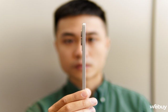 Mỏng 5.8mm nhưng Galaxy S25 Edge pin trâu bất ngờ, reviewer cũng phải ngỡ ngàng: “Samsung thực sự đã phù phép viên pin 3.900mAh"- Ảnh 1.