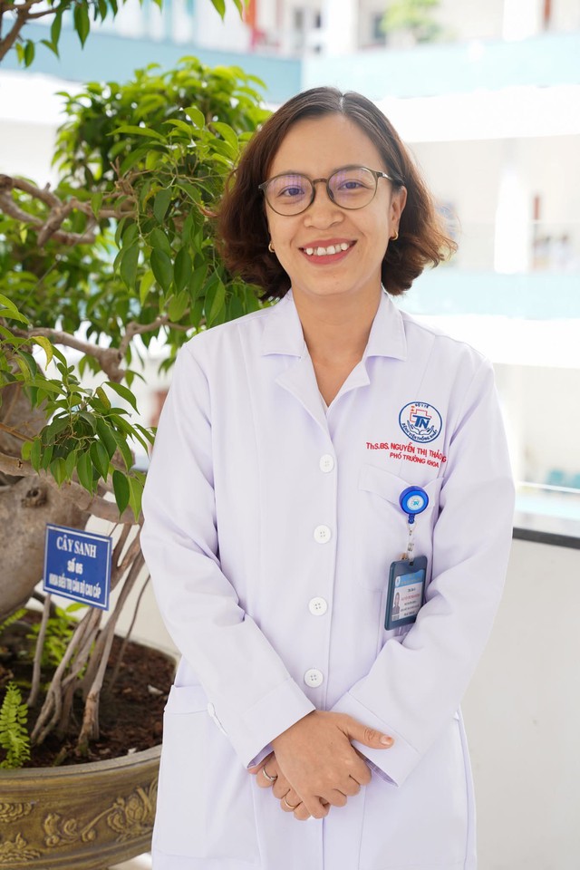 ThS.BS. Nguyễn Thị Thảo Sương - Phó Trưởng Khoa Điều trị cán bộ cao cấp, Bệnh viện Thống Nhất. ThS.BS. Nguyễn Thị Thảo Sương - Phó Trưởng Khoa Điều trị cán bộ cao cấp, Bệnh viện Thống Nhất.