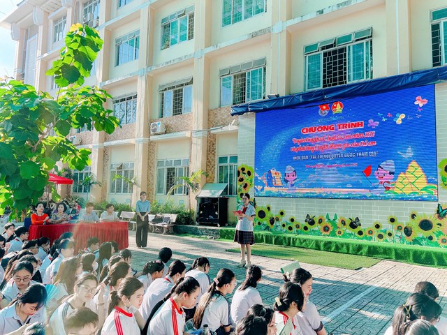“Tháng 5 nhớ Bác” – Học sinh Thành phố Hồ Chí Minh học và làm theo gương Bác từ những điều nhỏ nhất- Ảnh 1. “Tháng 5 nhớ Bác” – Học sinh Thành phố Hồ Chí Minh học và làm theo gương Bác từ những điều nhỏ nhất- Ảnh 1.