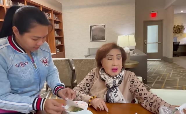 NSND Lệ Thủy sang Mỹ, dạy con gái nuôi một bài học- Ảnh 2. NSND Lệ Thủy sang Mỹ, dạy con gái nuôi một bài học- Ảnh 2.