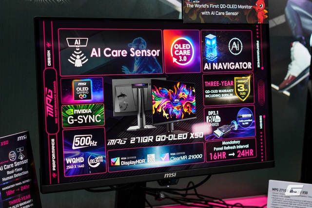 Dạo qua gian hàng MSI tại Computex 2025: GPU mạ Titan, tản nhiệt CPU mà có màn hình... to như smartphone- Ảnh 14. Dạo qua gian hàng MSI tại Computex 2025: GPU mạ Titan, tản nhiệt CPU mà có màn hình... to như smartphone- Ảnh 14.