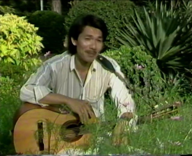 Nhạc sĩ Trần Tiến: "Cô ấy nghĩ tôi là ăn cướp, ăn trộm nên bỏ chạy"- Ảnh 1. Nhạc sĩ Trần Tiến: "Cô ấy nghĩ tôi là ăn cướp, ăn trộm nên bỏ chạy"- Ảnh 1.