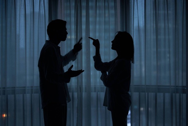 Vợ bỗng dưng ít về nhà, gọi điện thì vội vã tắt máy, tôi sinh nghi nên lần mò theo địa chỉ tìm đến tận nơi và rồi... sốc- Ảnh 1. Vợ bỗng dưng ít về nhà, gọi điện thì vội vã tắt máy, tôi sinh nghi nên lần mò theo địa chỉ tìm đến tận nơi và rồi... sốc- Ảnh 1.