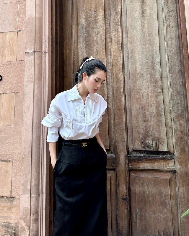 Hóa ra Quỳnh Lương có style diện váy rất đẹp, ai thích lên đồ màu trung tính càng nên tham khảo- Ảnh 2. Hóa ra Quỳnh Lương có style diện váy rất đẹp, ai thích lên đồ màu trung tính càng nên tham khảo- Ảnh 2.