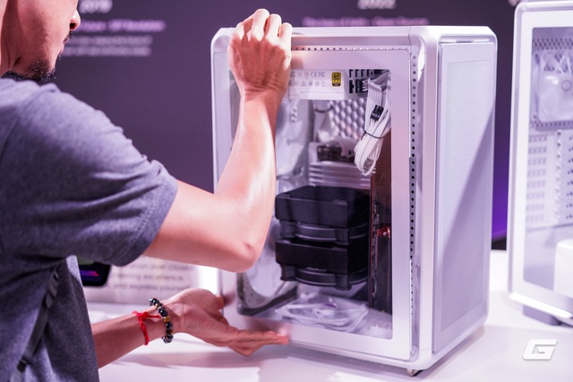 CoolerMaster khẳng định vị thế với công nghệ làm mát đột phá và PC build sẵn cực khủng tại Computex 2025- Ảnh 13. CoolerMaster khẳng định vị thế với công nghệ làm mát đột phá và PC build sẵn cực khủng tại Computex 2025- Ảnh 13.
