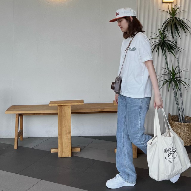 Mùa hè là phải mặc đồ trắng, muốn sành điệu với kiểu trang phục này thì tham khảo Hải Tú- Ảnh 5. Mùa hè là phải mặc đồ trắng, muốn sành điệu với kiểu trang phục này thì tham khảo Hải Tú- Ảnh 5.