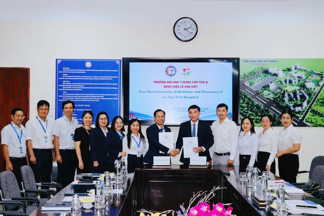 Bệnh viện Lê Văn Việt ký kết hợp tác với Trường Đại học Y Dược Cần Thơ: Chung tay vì mục tiêu đào tạo và phục vụ cộng đồng- Ảnh 2. Bệnh viện Lê Văn Việt ký kết hợp tác với Trường Đại học Y Dược Cần Thơ: Chung tay vì mục tiêu đào tạo và phục vụ cộng đồng- Ảnh 2.