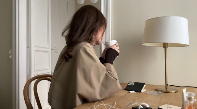 Tôi bắt đầu nấu cơm, pha cà phê, chạy xe máy đi làm - và bất ngờ tiết kiệm hơn 3 triệu mỗi tháng: Không phải tôi nghèo, mà vì tôi không muốn nghèo mãi- Ảnh 1. Tôi bắt đầu nấu cơm, pha cà phê, chạy hi88. com máy đi làm - và bất ngờ tiết kiệm hơn 3 triệu mỗi tháng: Không phải tôi nghèo, mà vì tôi không muốn nghèo mãi- Ảnh 1.