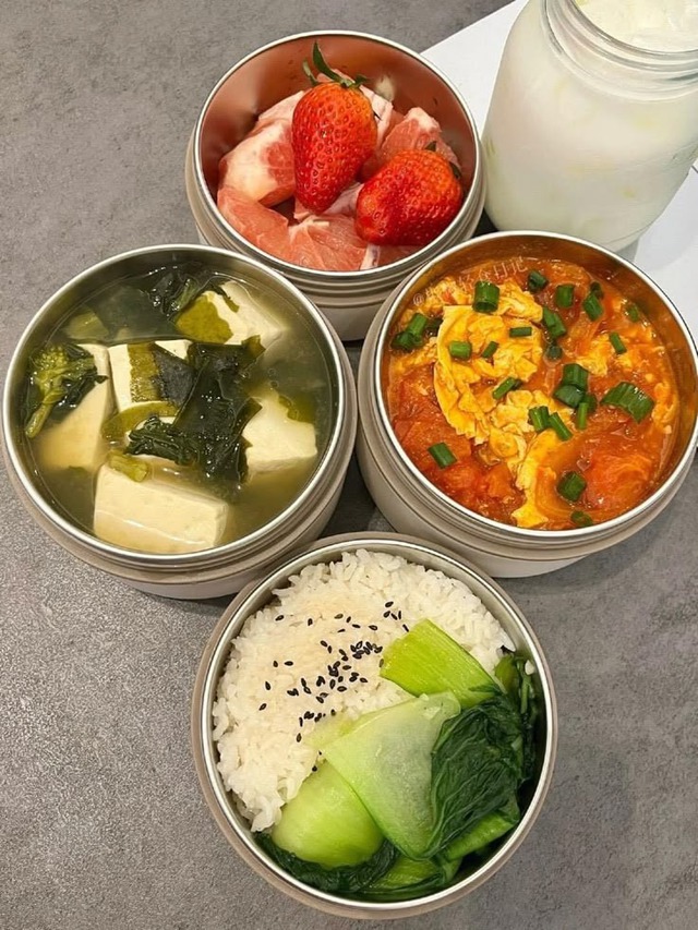 Tôi bắt đầu nấu cơm, pha cà phê, chạy xe máy đi làm - và bất ngờ tiết kiệm hơn 3 triệu mỗi tháng: Không phải tôi nghèo, mà vì tôi không muốn nghèo mãi- Ảnh 2. Tôi bắt đầu nấu cơm, pha cà phê, chạy hi88. com máy đi làm - và bất ngờ tiết kiệm hơn 3 triệu mỗi tháng: Không phải tôi nghèo, mà vì tôi không muốn nghèo mãi- Ảnh 2.